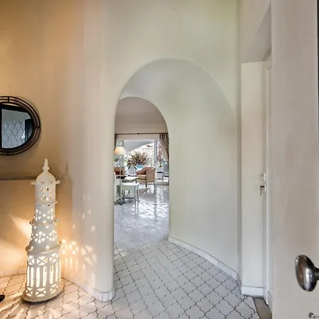 Mng Elliott31 * Almancil