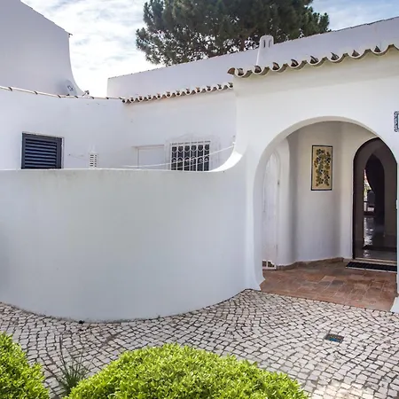 Mng Elliott31 Villa *